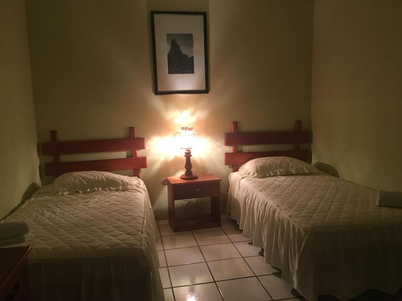 Nakum Hotel Flores Buitenkant foto