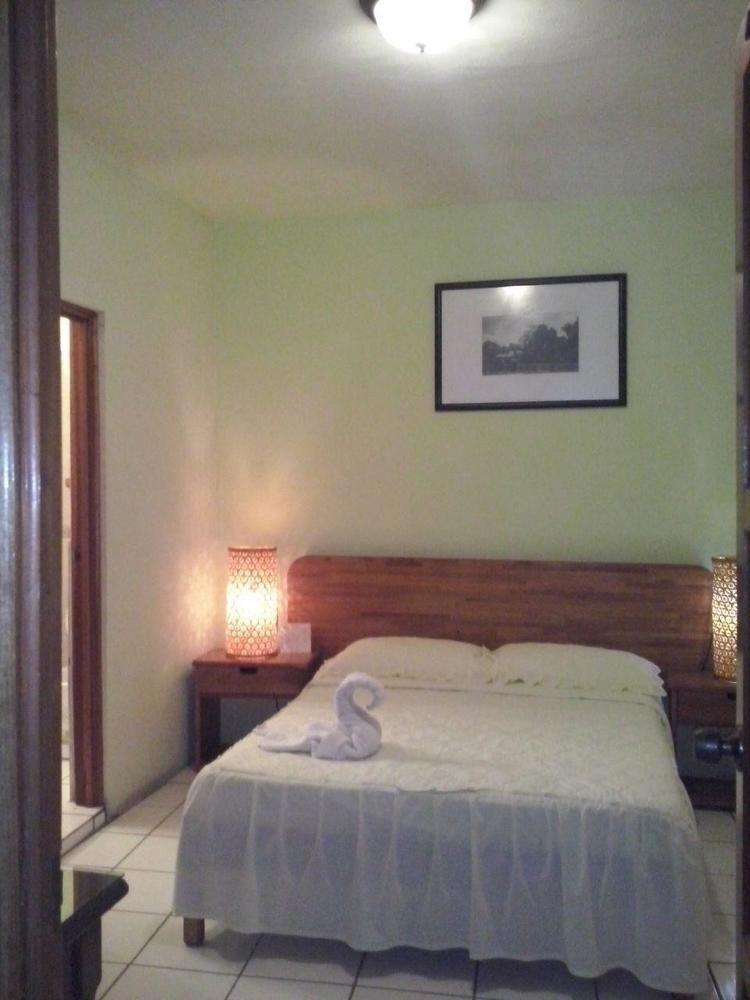 Nakum Hotel Flores Buitenkant foto