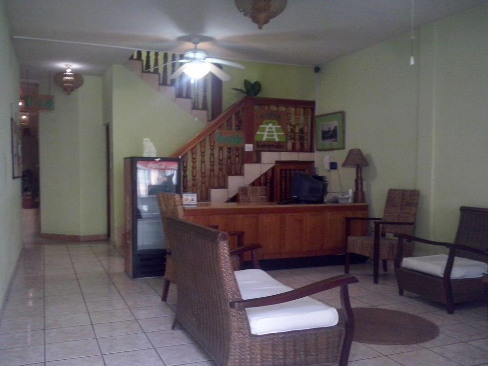 Nakum Hotel Flores Buitenkant foto